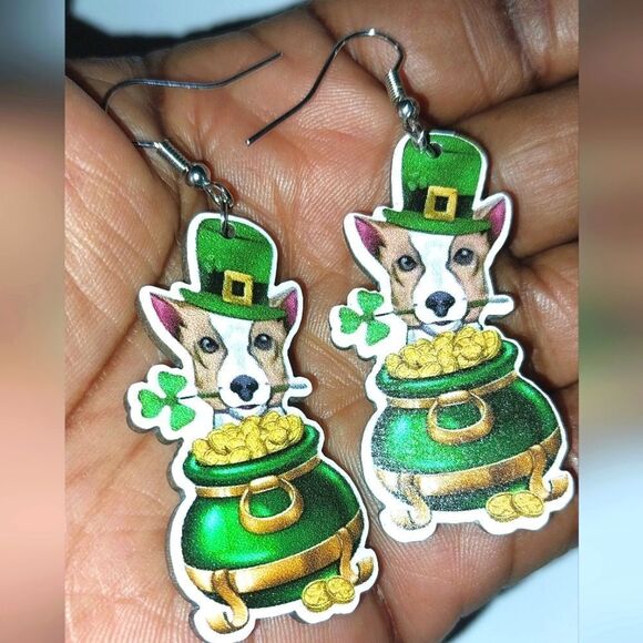 Super cute St Patrick's lucky green earrings - Picture 5 of 5